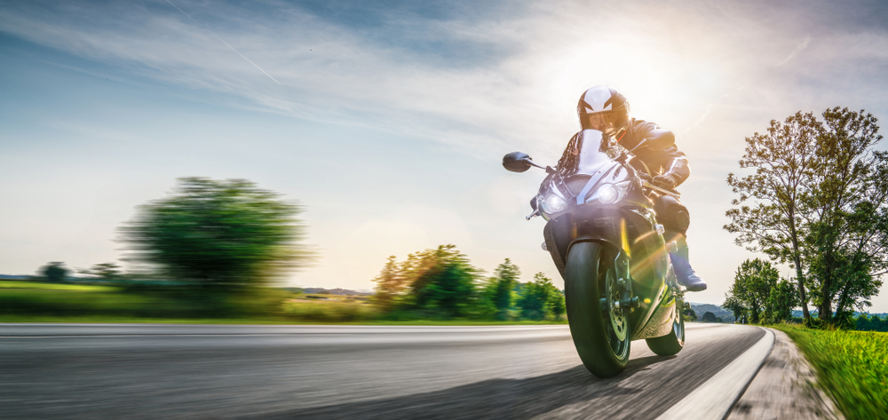 tout-savoir-sur-la-moto-de-route-garage-auto-info